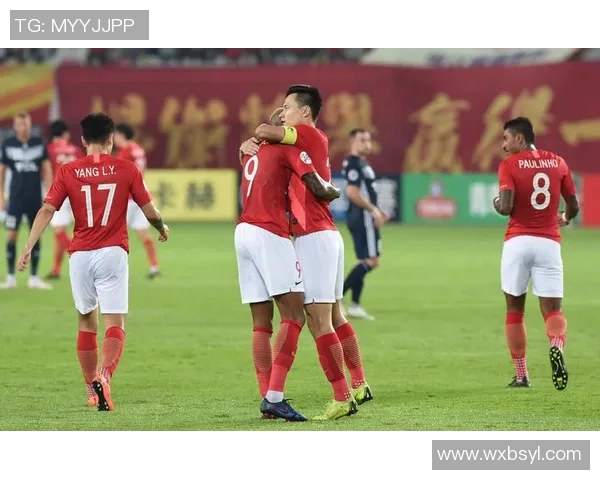 广州恒大在亚冠联赛中取得胜利，成功晋级下一轮比赛