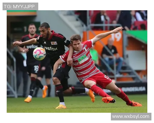 德甲榜首之争：拜仁领先门兴，谁能笑到最后？