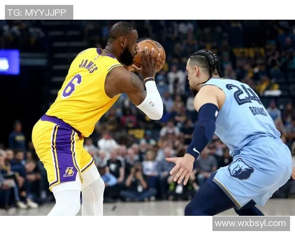 詹姆斯带领湖人豪取六连胜，压哨绝杀战胜灰熊